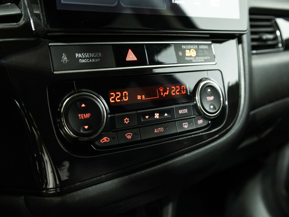 Mitsubishi Outlander б/у, 2018, Вариатор. Фото: #16