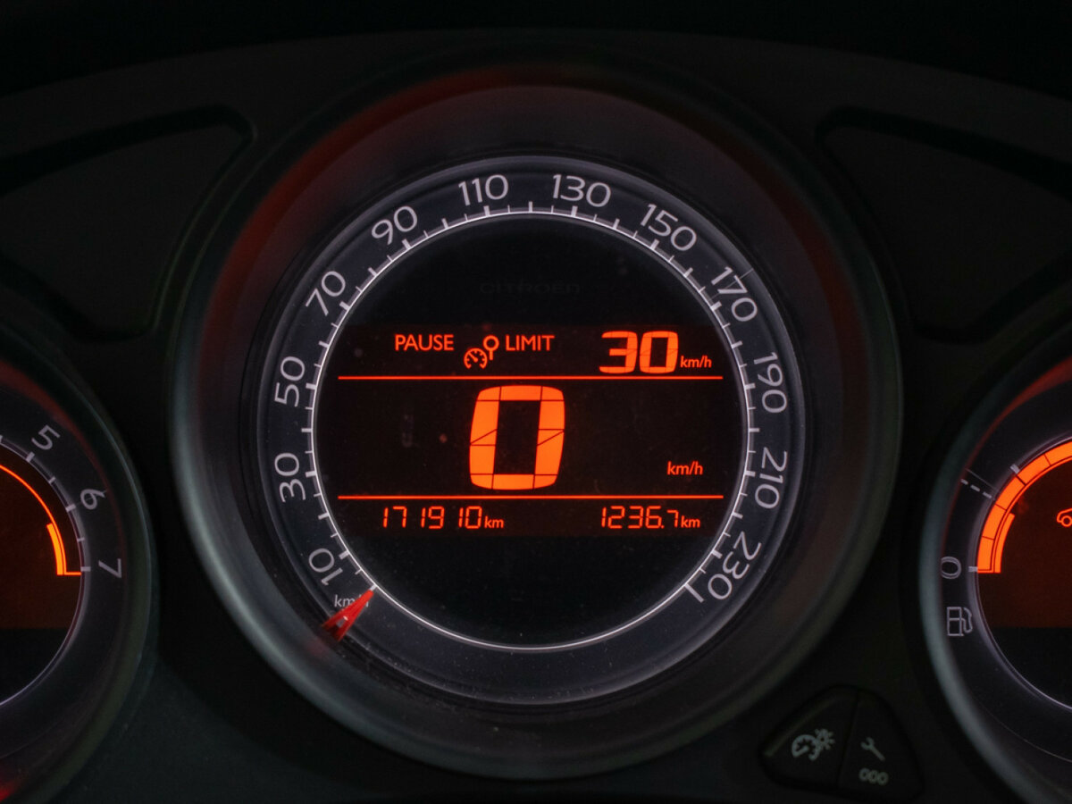 Citroen C4 б/у, 2013, Автоматическая. Фото: #11