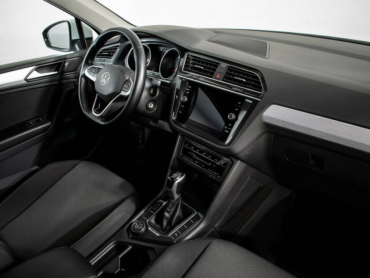 Volkswagen Tiguan б/у, 2022, Роботизированная. Фото: #9