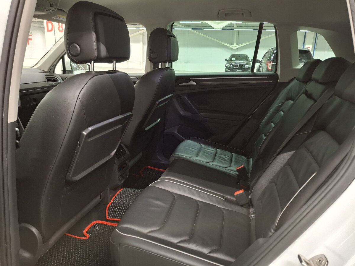 Volkswagen Tiguan б/у, 2020, Роботизированная. Фото: #11