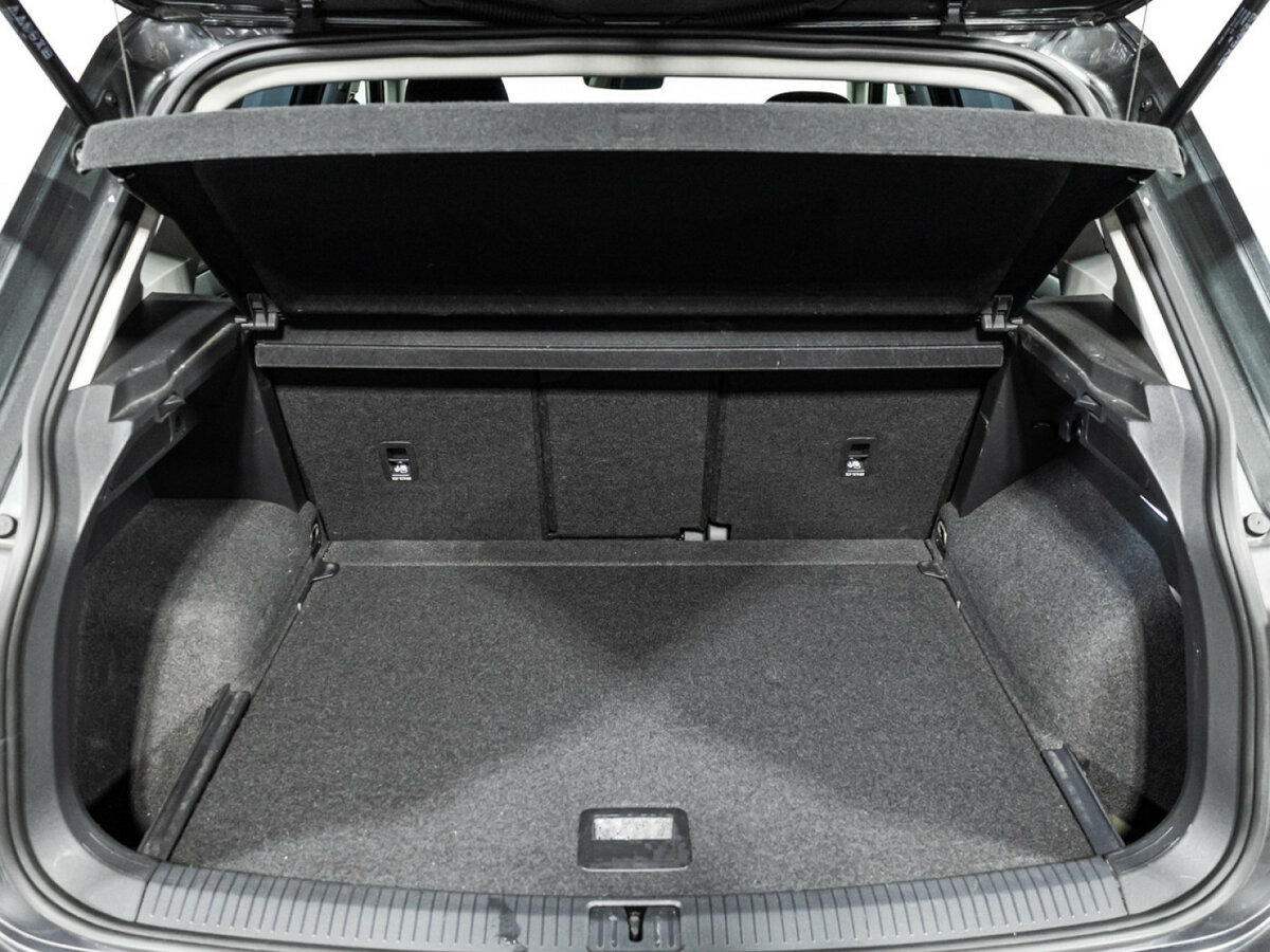 Volkswagen Tiguan б/у, 2022, Роботизированная. Фото: #17