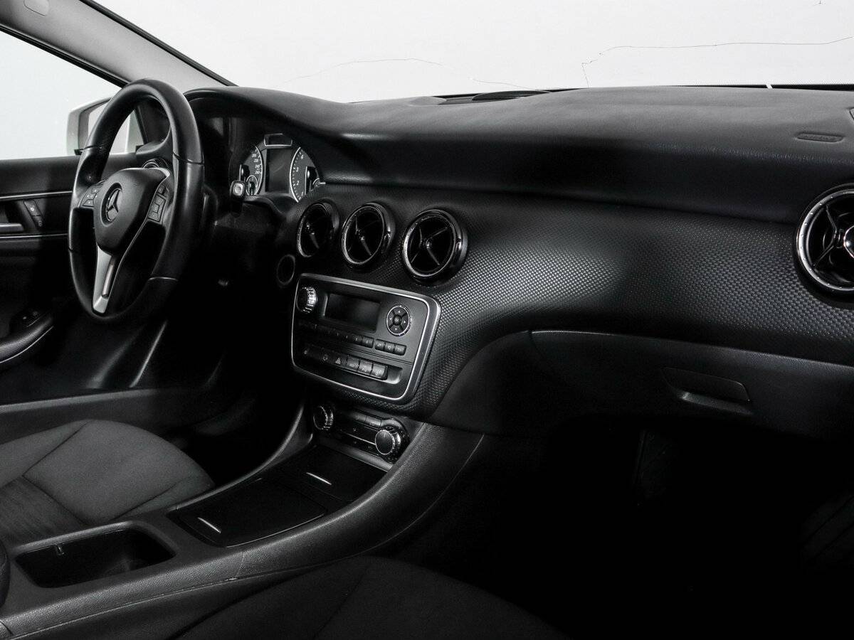 Mercedes-Benz A-Класс б/у, 2014, Роботизированная. Фото: #9