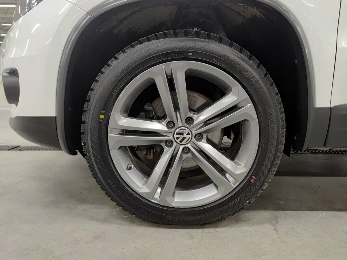 Volkswagen Tiguan б/у, 2016, Автоматическая. Фото: #17