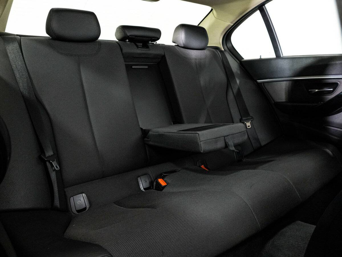 BMW 3 серии б/у, 2016, Автоматическая. Фото: #16