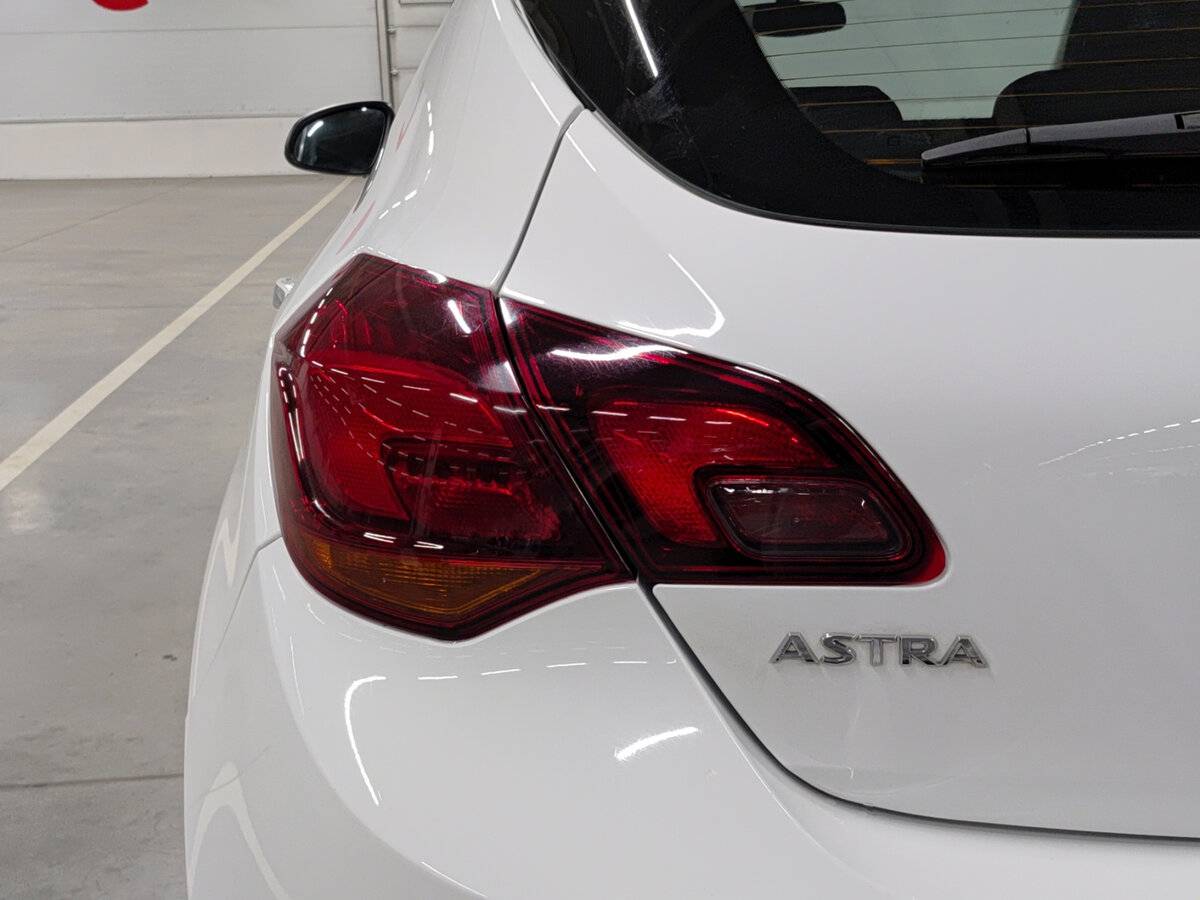 Opel Astra б/у, 2013, Механическая. Фото: #8