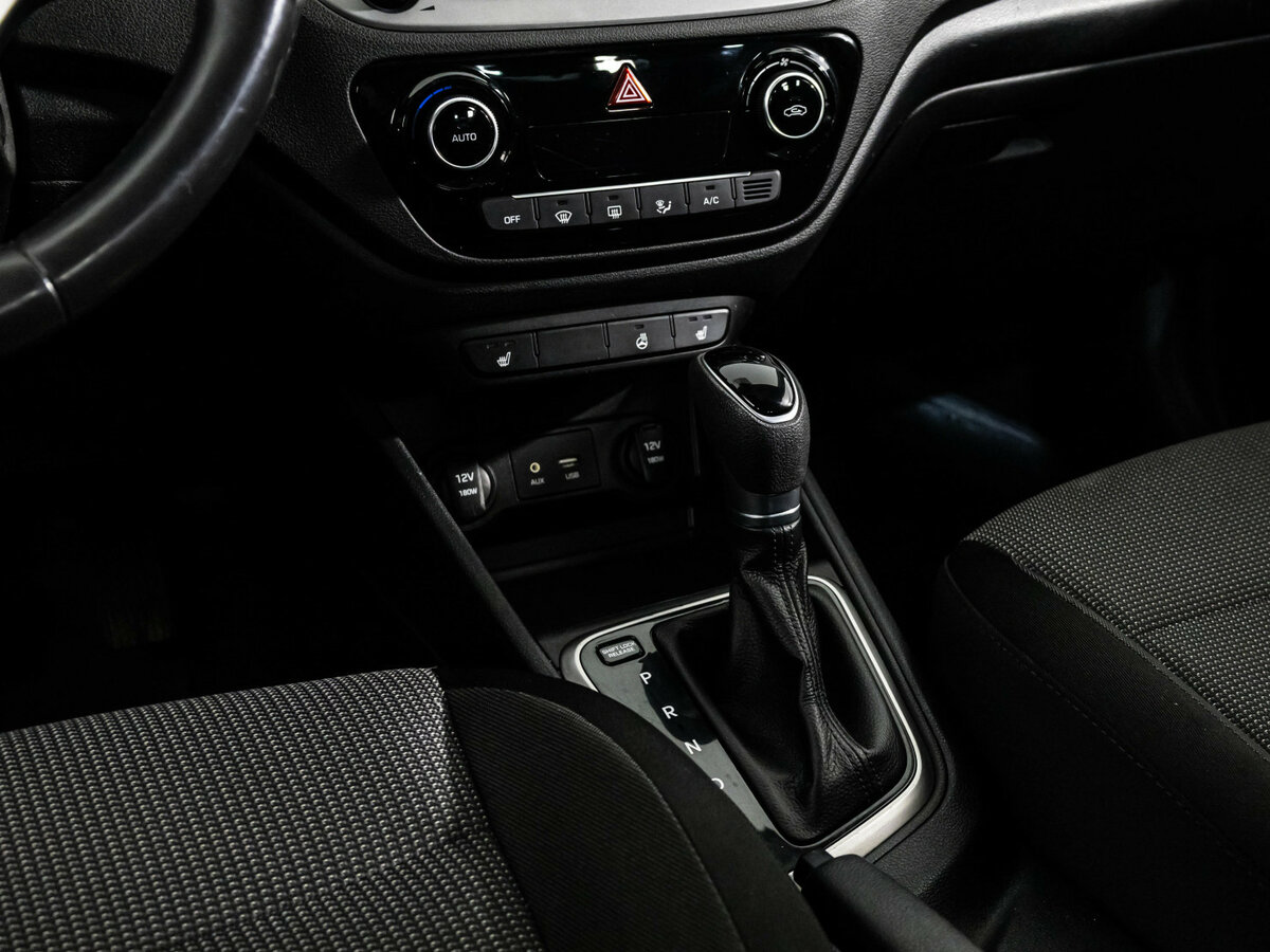 Hyundai Solaris б/у, 2017, Автоматическая. Фото: #15