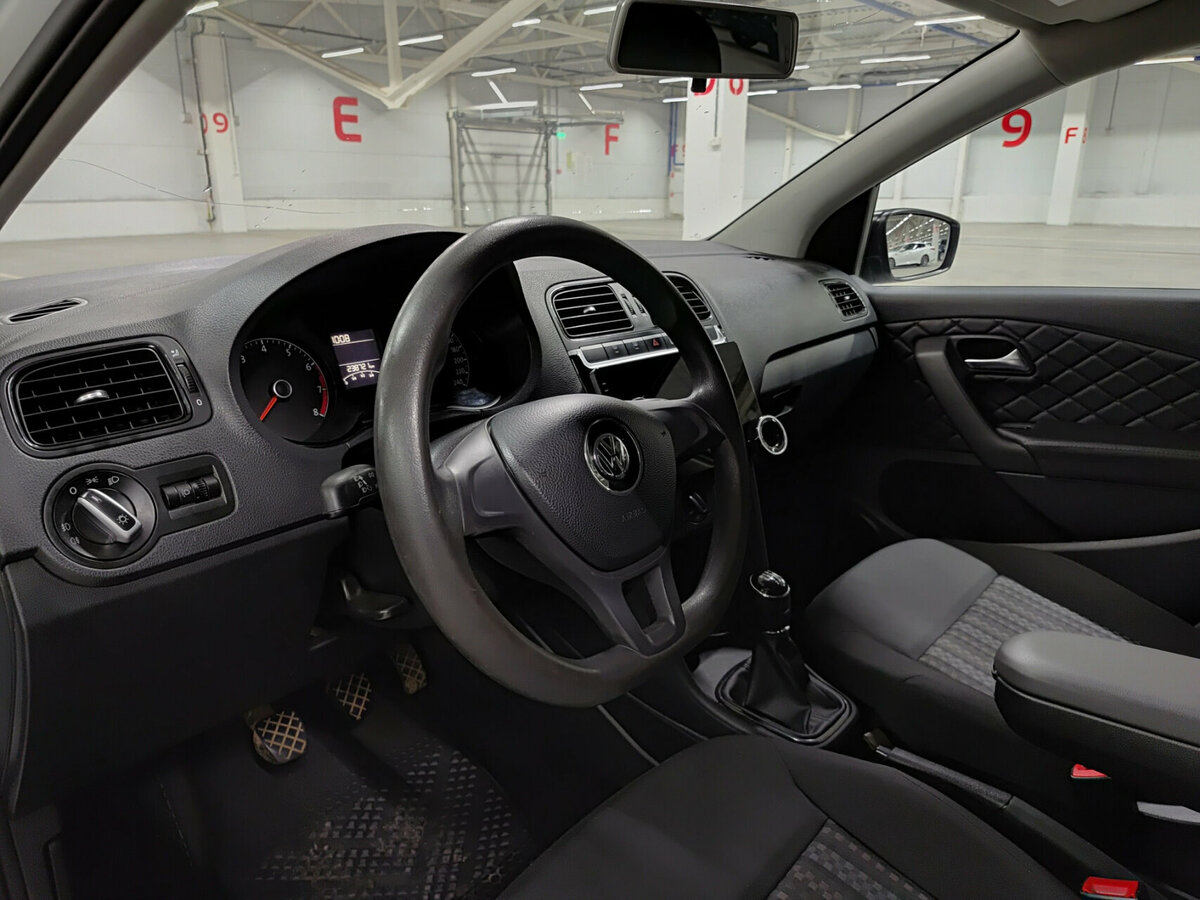 Volkswagen Polo б/у, 2017, Механическая. Фото: #15