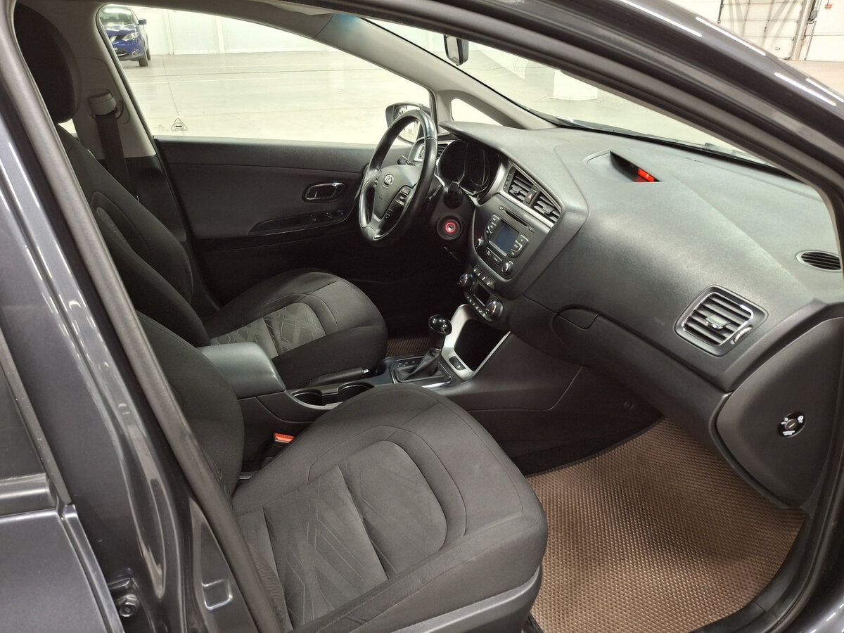 Kia Ceed б/у, 2018, Автоматическая. Фото: #10