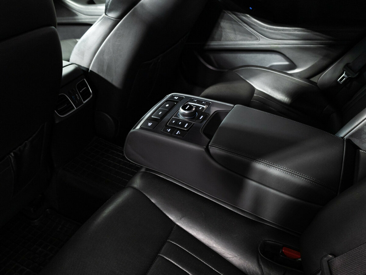 Hyundai Genesis б/у, 2015, Автоматическая. Фото: #16