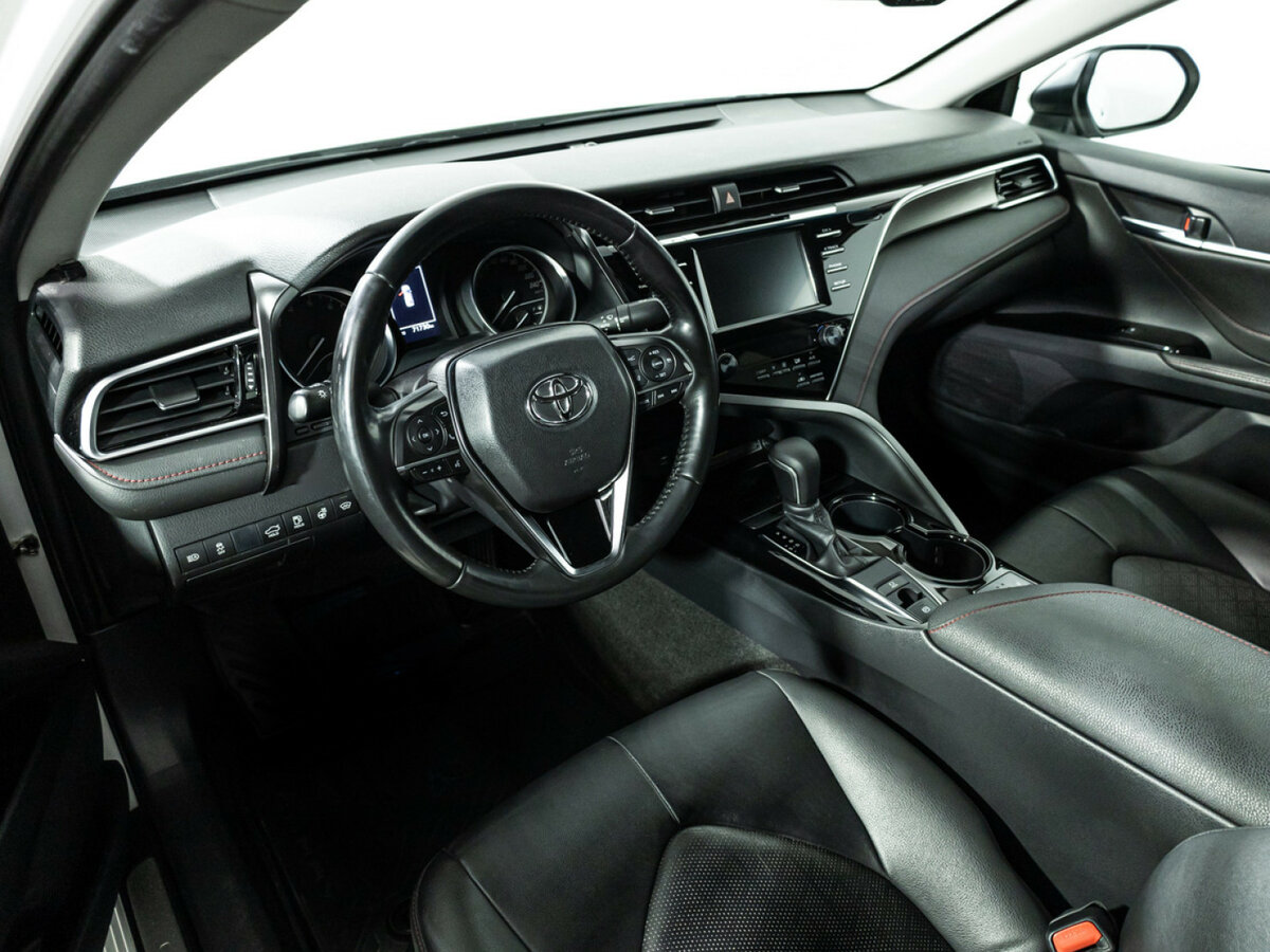 Toyota Camry б/у, 2020, Автоматическая. Фото: #8