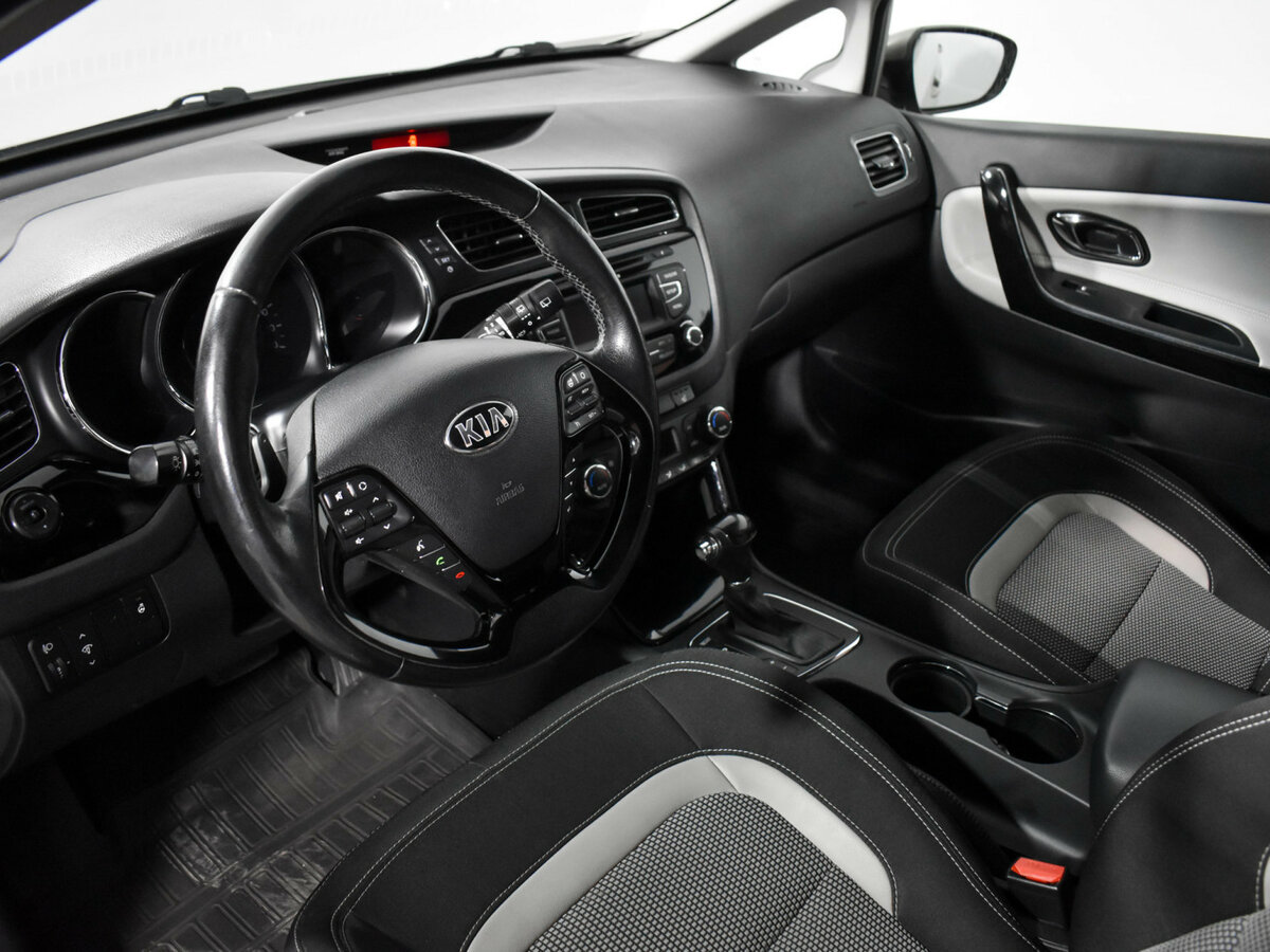 Kia Ceed б/у, 2012, Автоматическая. Фото: #8