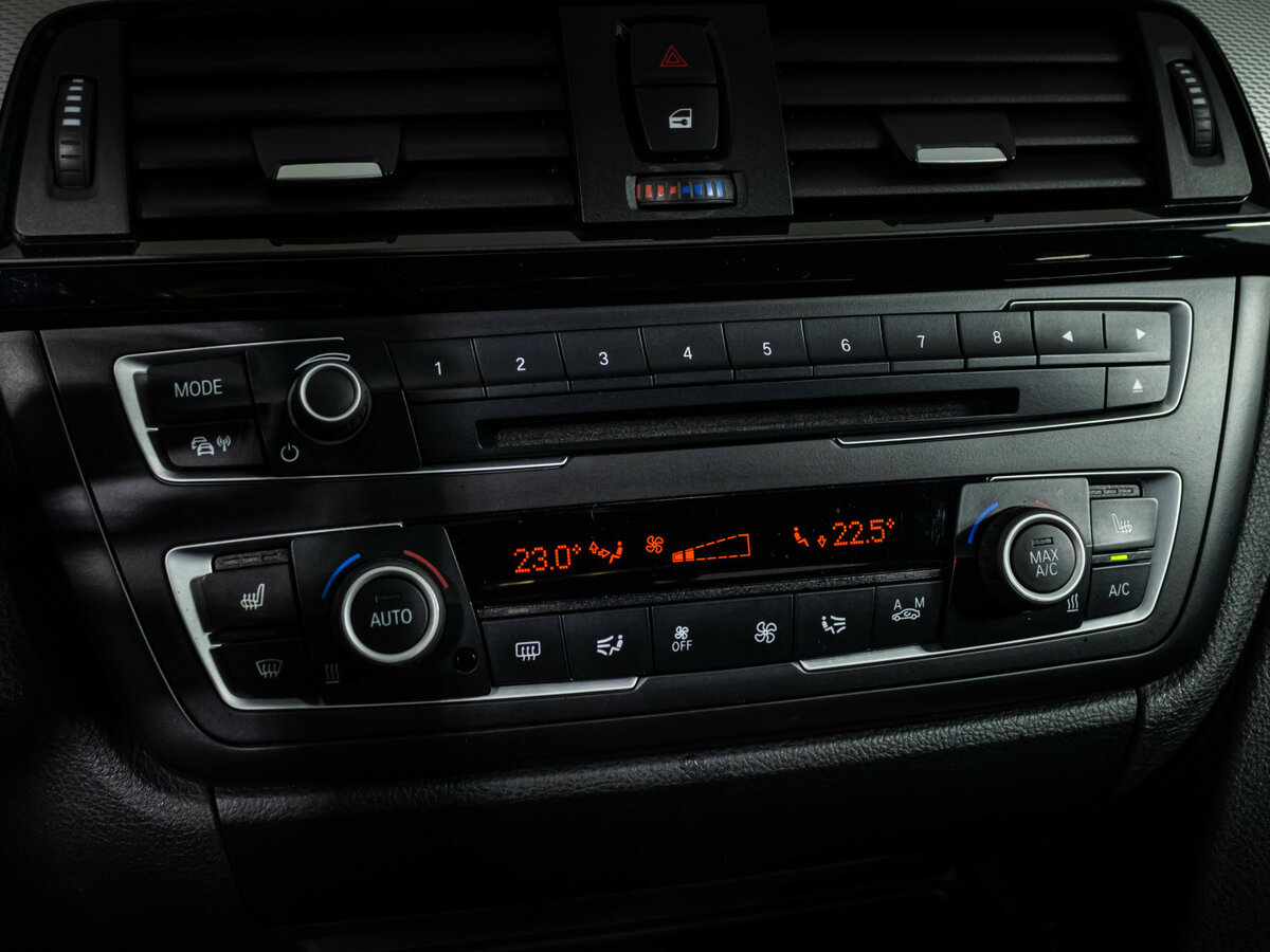 BMW 3 серии б/у, 2015, Автоматическая. Фото: #12