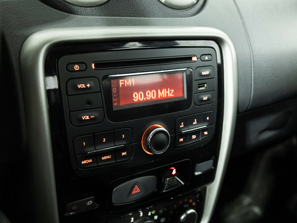 Renault Duster б/у, 2014, Автоматическая. Фото: #14