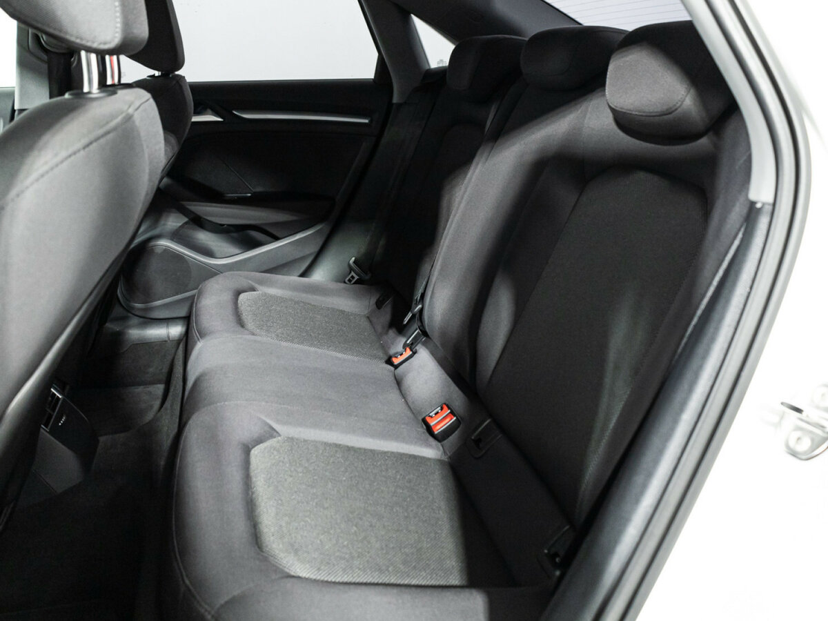 Audi A3 б/у, 2018, Роботизированная. Фото: #9