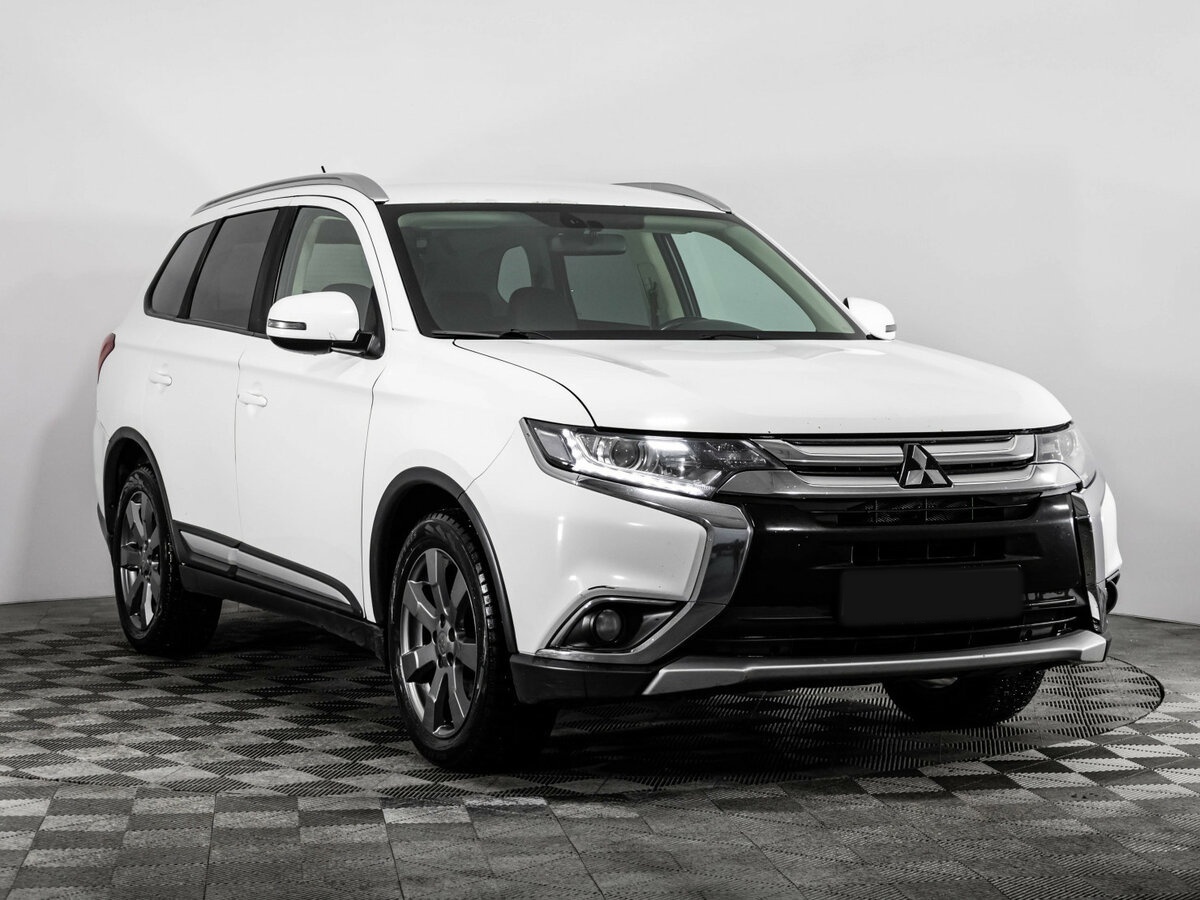 Mitsubishi Outlander б/у, 2016, Вариатор. Фото: #2