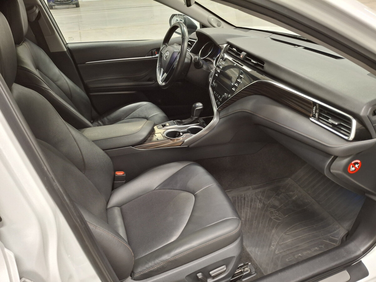 Toyota Camry б/у, 2020, Автоматическая. Фото: #10