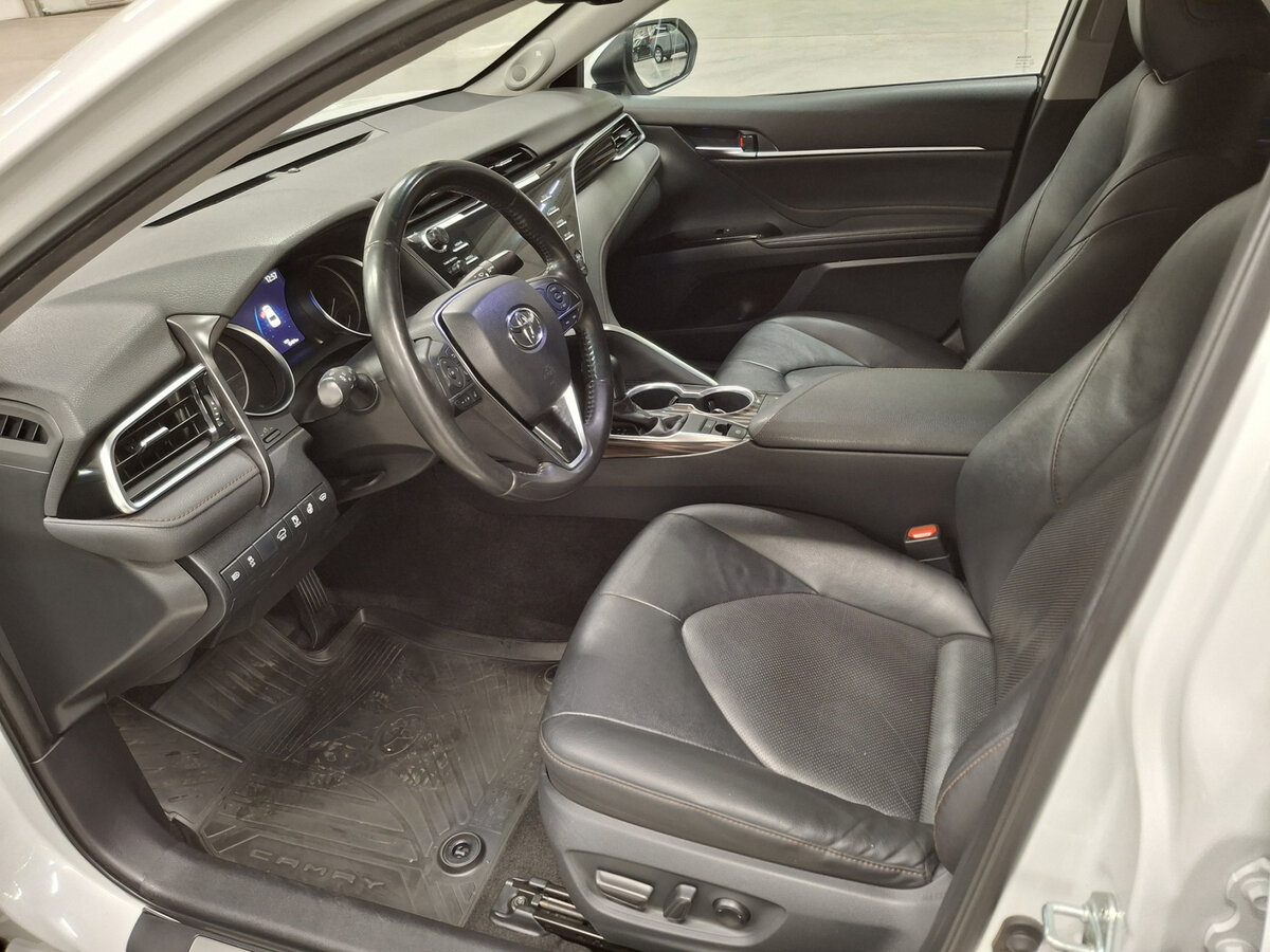 Toyota Camry б/у, 2020, Автоматическая. Фото: #15