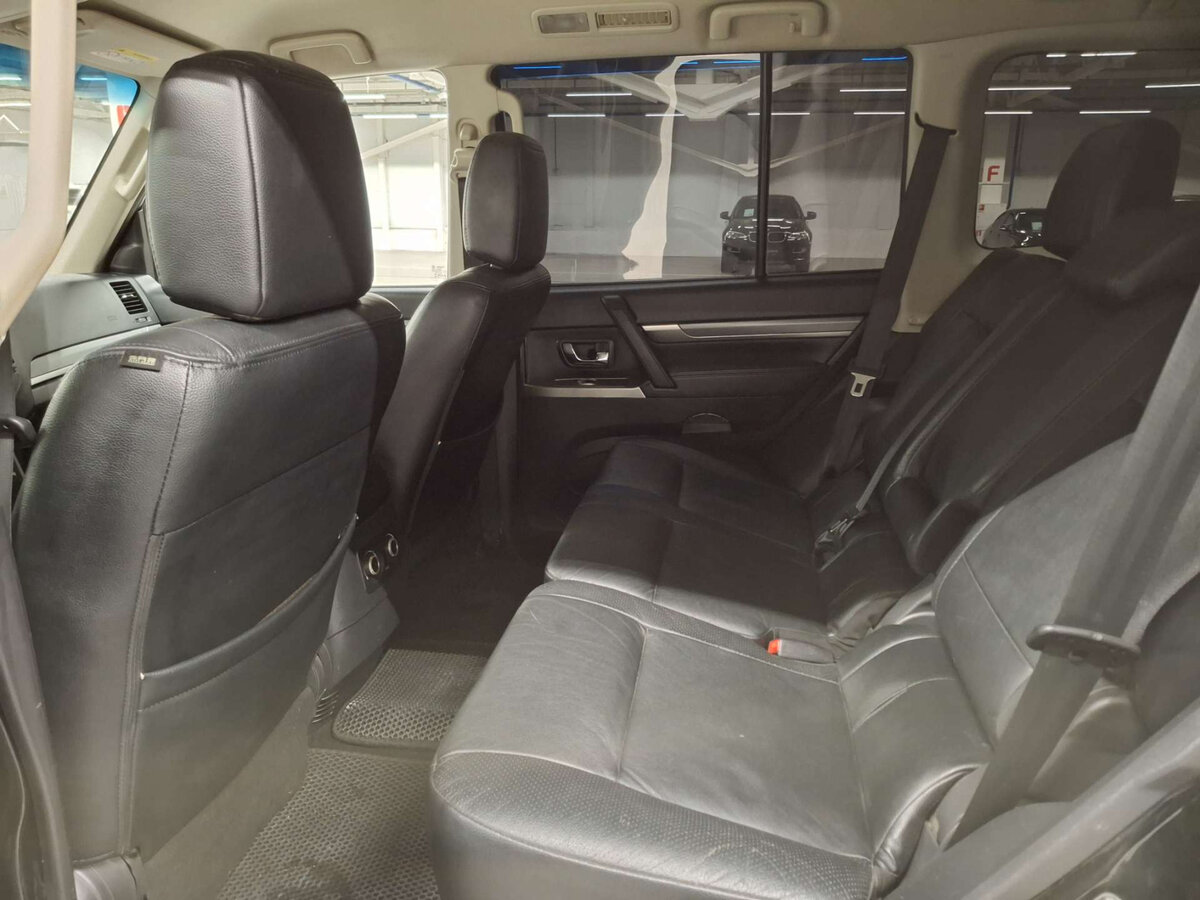 Mitsubishi Pajero б/у, 2012, Автоматическая. Фото: #11