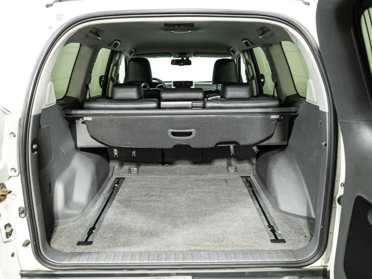 Toyota Land Cruiser Prado б/у, 2013, Автоматическая. Фото: #23