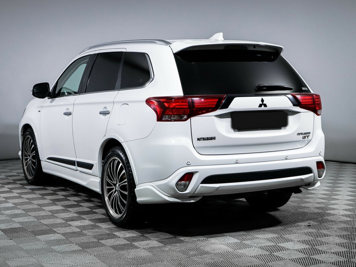 Mitsubishi Outlander б/у, 2018, Автоматическая. Фото: #6