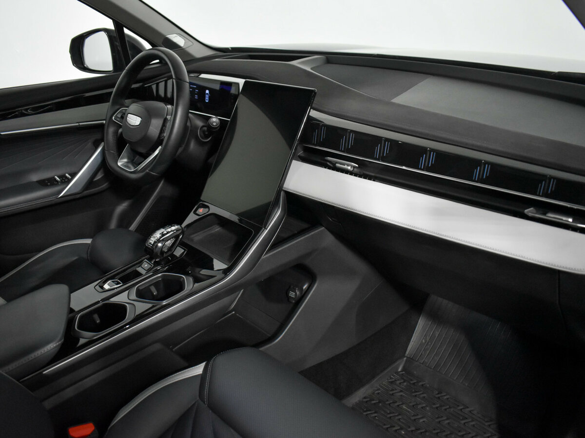 Geely Atlas б/у, 2024, Автоматическая. Фото: #11