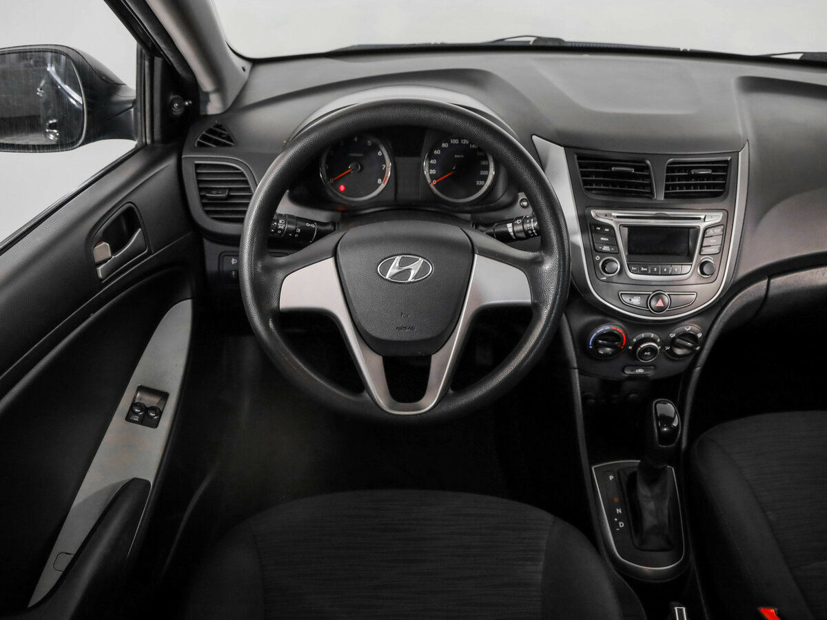 Hyundai Solaris б/у, 2016, Автоматическая. Фото: #10