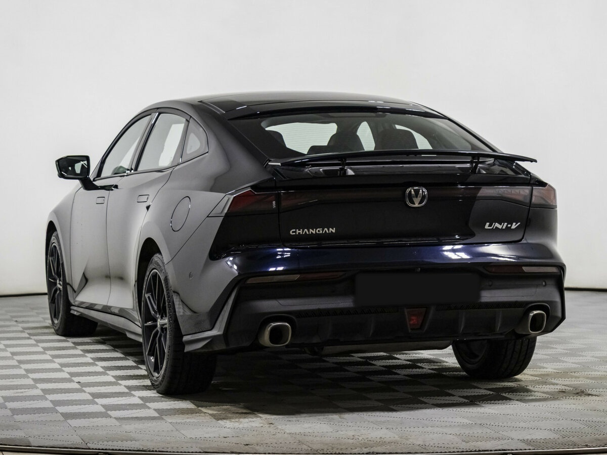 Changan UNI-V б/у, 2024, Роботизированная. Фото: #5