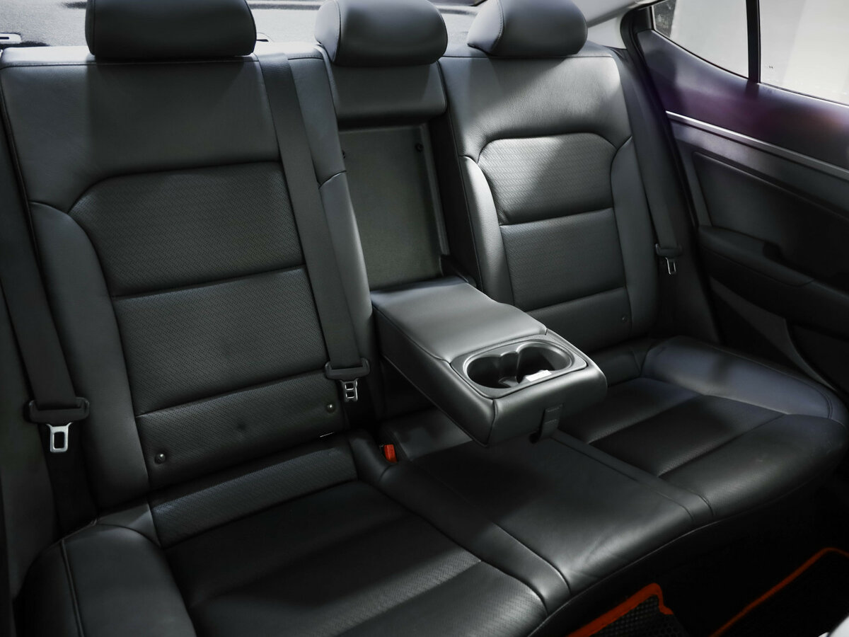 Hyundai Elantra б/у, 2016, Автоматическая. Фото: #20