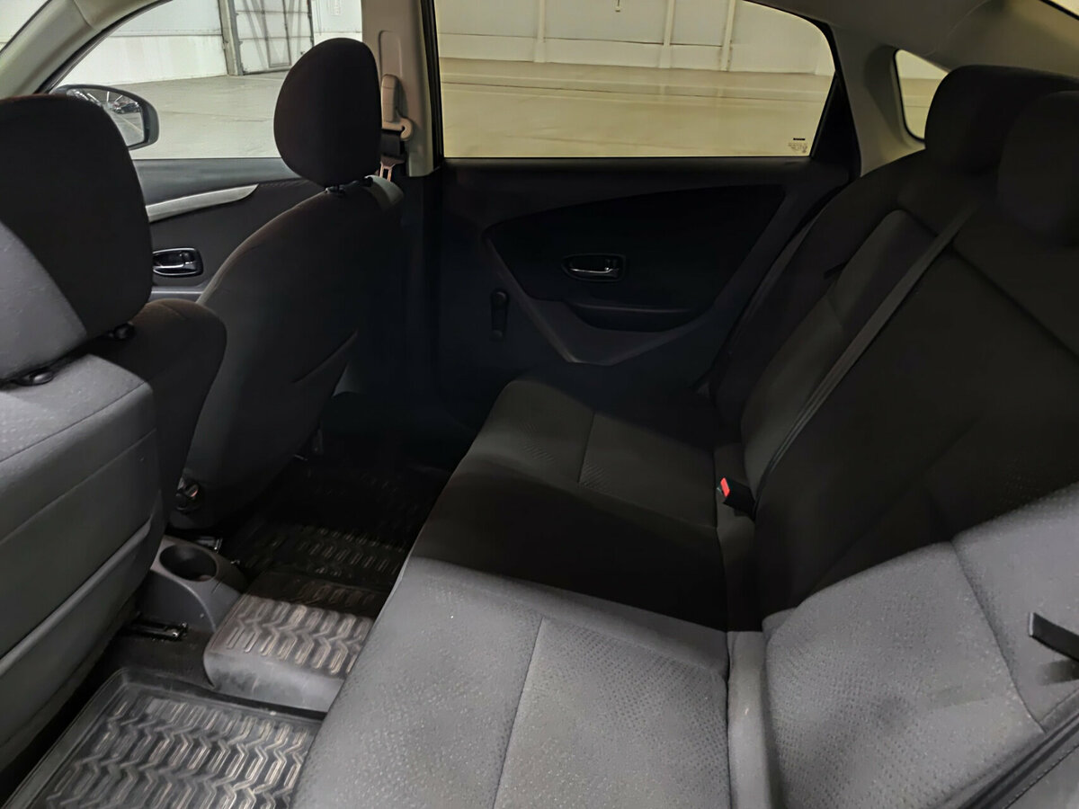 Nissan Almera б/у, 2015, Механическая. Фото: #10