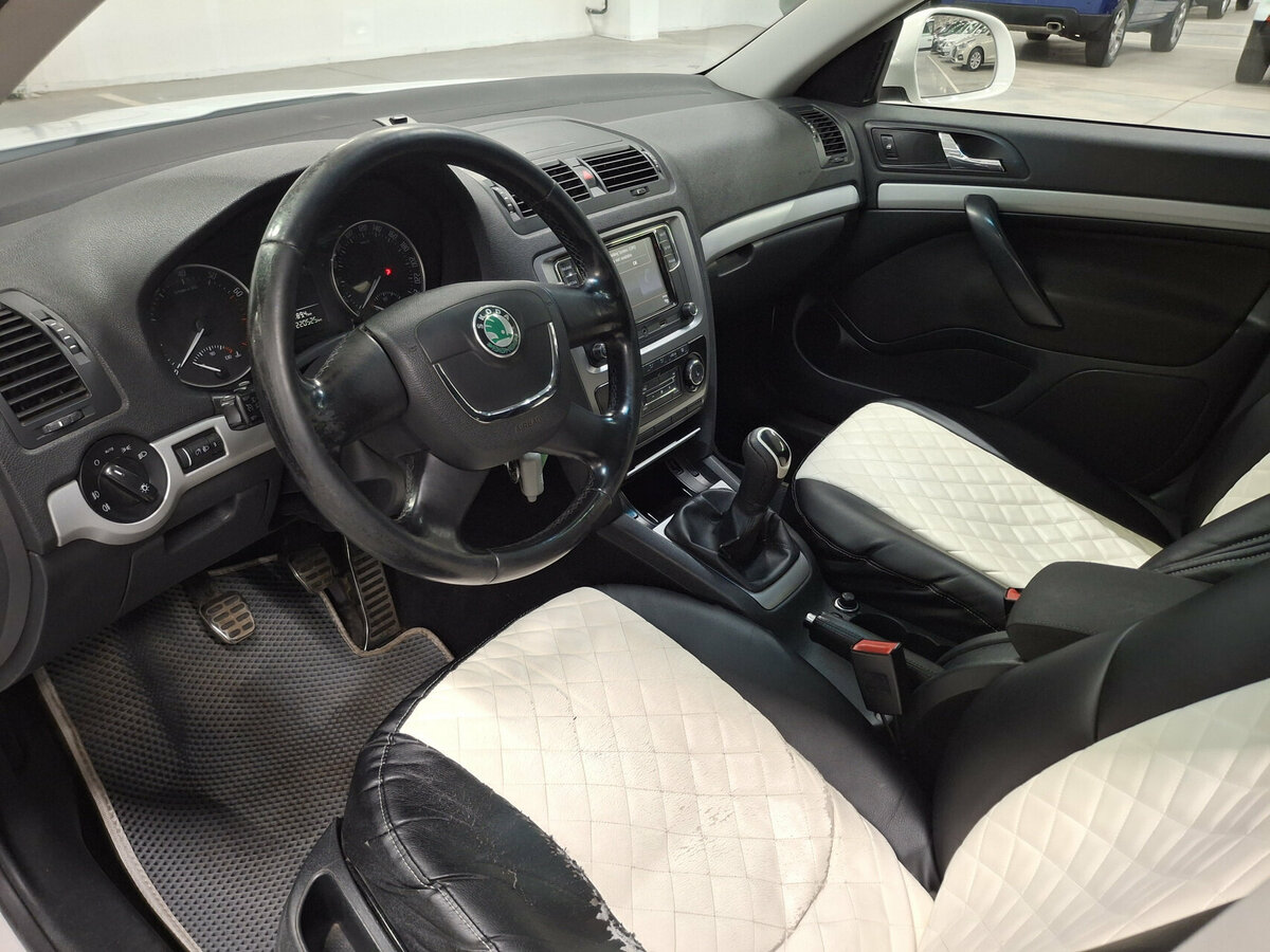 Skoda Octavia б/у, 2012, Механическая. Фото: #15
