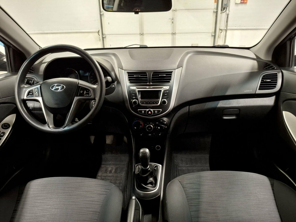 Hyundai Solaris б/у, 2016, Механическая. Фото: #13